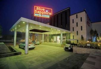 Blue Sapphire Motel & Resort