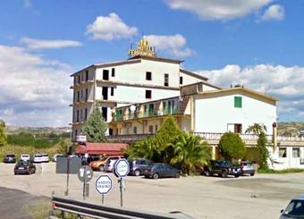 Hotel Ferramonti