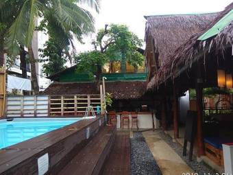 Frendz Resort & Hostel Boracay