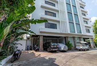 Celadon Bangkok Executive Service Apartment
